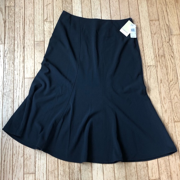 NWT VINTAGE TRADITION NAVY BLUE SKIRT - Picture 2 of 8
